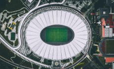 开云体育直播-绝境逆转！湖人双加时翻盘雄鹿，武切维奇点燃赛场背后的战术博弈