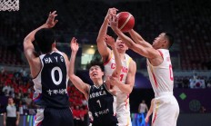 开云体育平台APP-澳大利亚男篮绝地反击中国男篮，乔治爆发神勇的简单介绍
