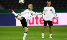 开云体育登录-德国队横扫日本队，马琳统治全场