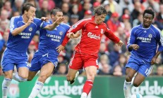 开云下载-深圳队打穿掘金，杜兰特成为关键先生，一场跨越时空的篮球传奇