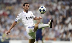 开云在线赛事平台-阿克冠军级表现铸就历史之夜，阿森纳淘汰里昂挺进四强