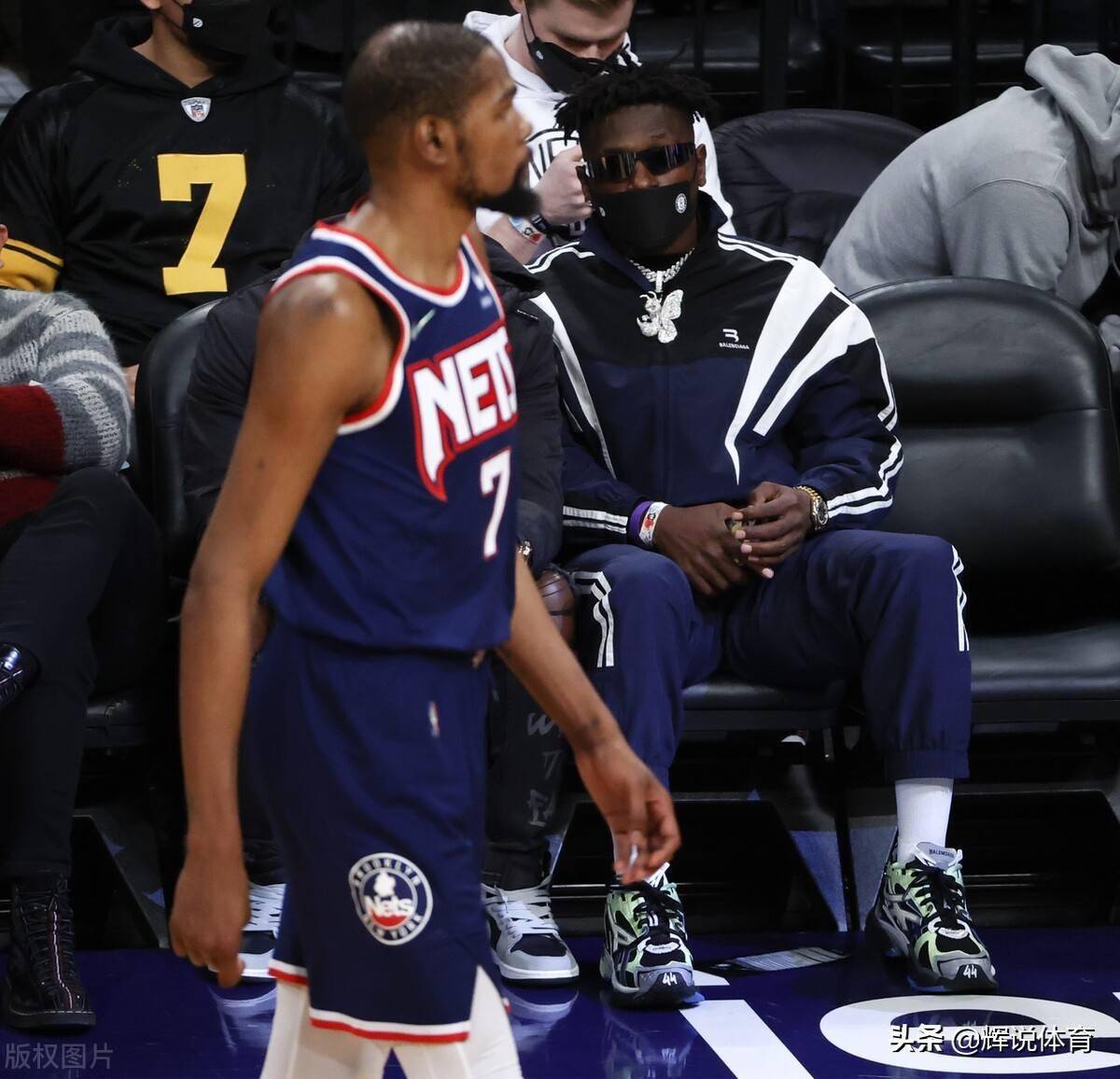 篮网主场完胜,实现与对手巨大分差胜利 篮网主场完胜,实现与对手巨大分差胜利