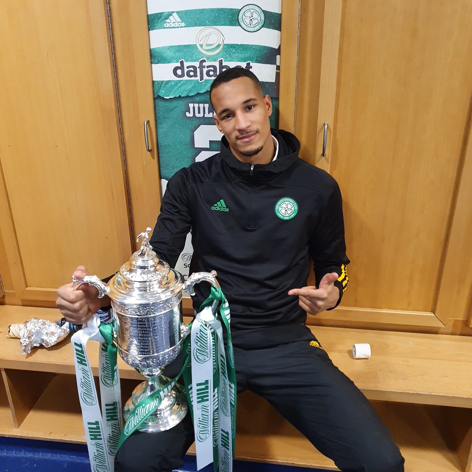 包含阿联酋队取得凯尔特人重要胜利,实现主场连胜的词条 包含阿联酋队取得凯尔特人重要胜利,实现主场连胜的词条