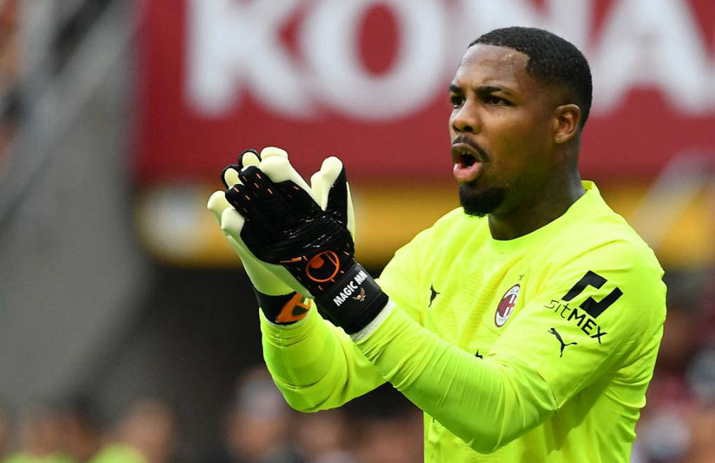 包含AC米兰门将扑救神勇，球队守门员成亮点的词条