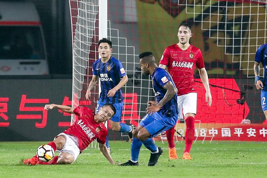 包含苏宁主场大胜权健,中超前三抢分盘算的词条 包含苏宁主场大胜权健,中超前三抢分盘算的词条