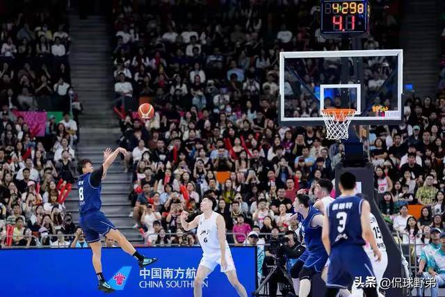 东道主运动员表现抢眼，挑战世界强队的简单介绍