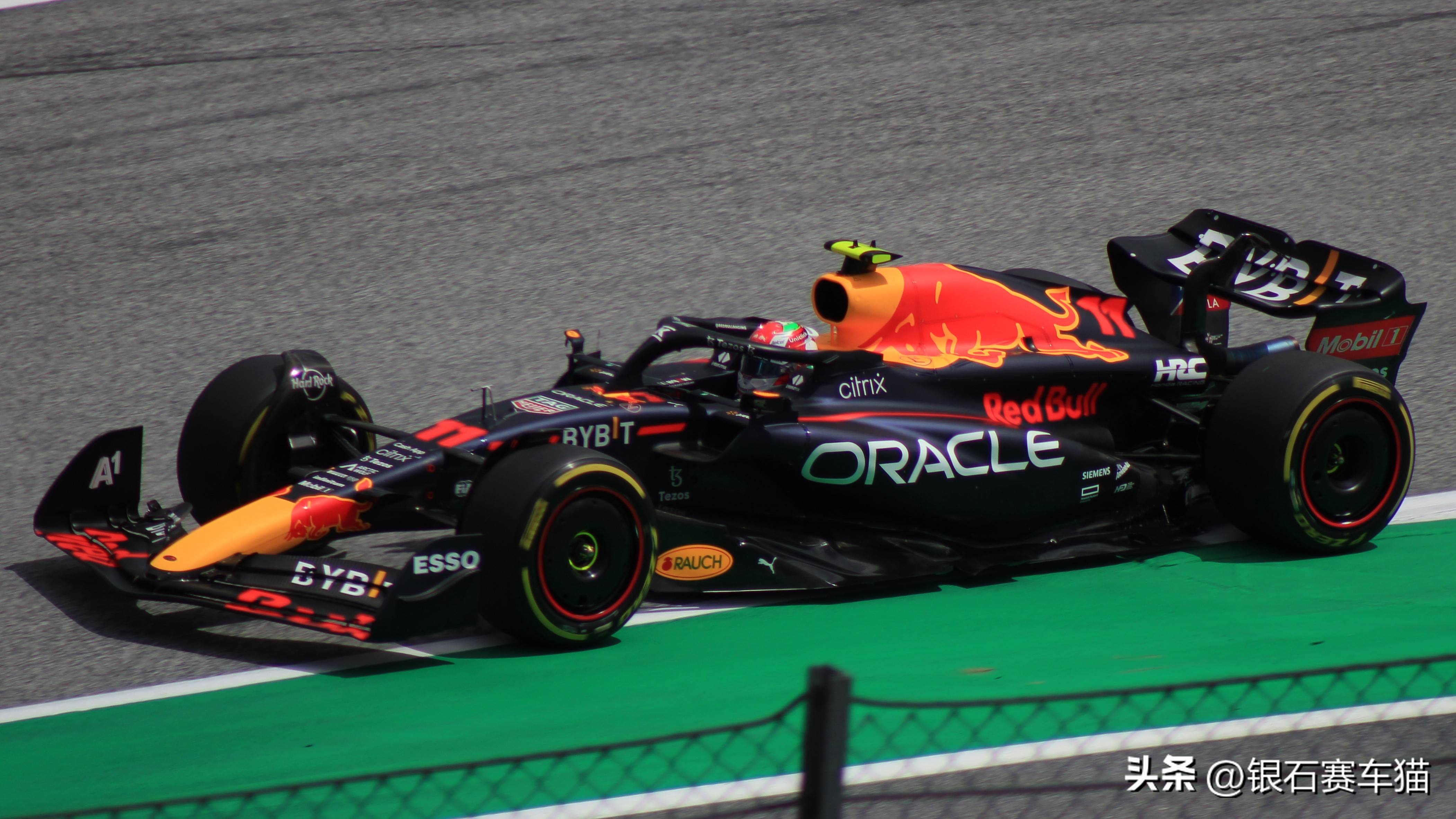 索伯车队险胜迈凯伦，佩雷兹扛起全队的简单介绍