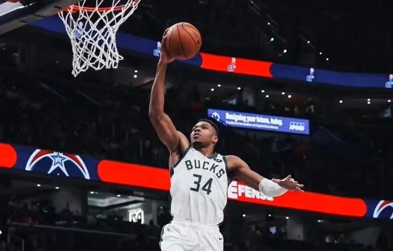 骑士逆转灰熊，字母哥刷新纪录的简单介绍