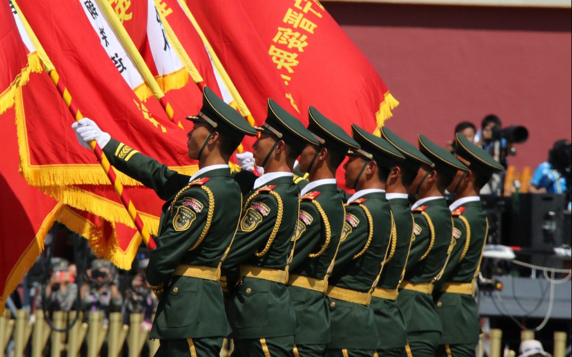 冰与火之歌，费城76人与新疆队的抢七传奇