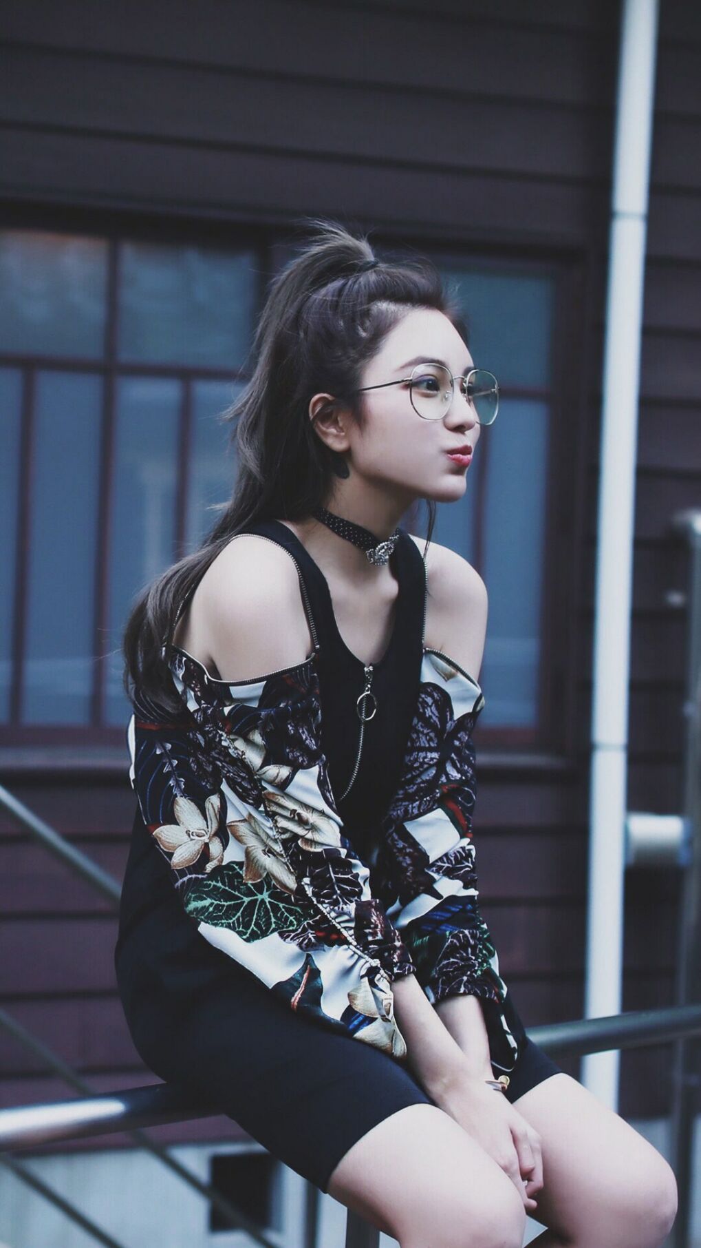 赛道与绿茵的奇妙交汇，德里赫特刷新纪录的F1揭幕战之夜